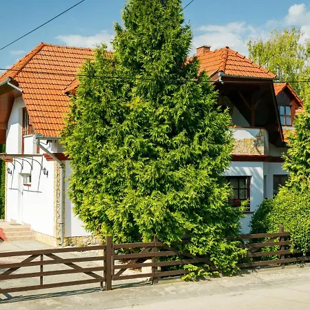 Tamas By Interhome